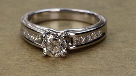 Build your own engagement ring